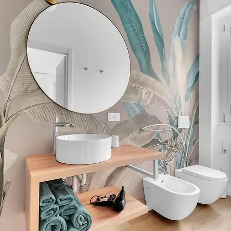 House In Fashion - Flat Near Navigli, Tortona & Duomo Area